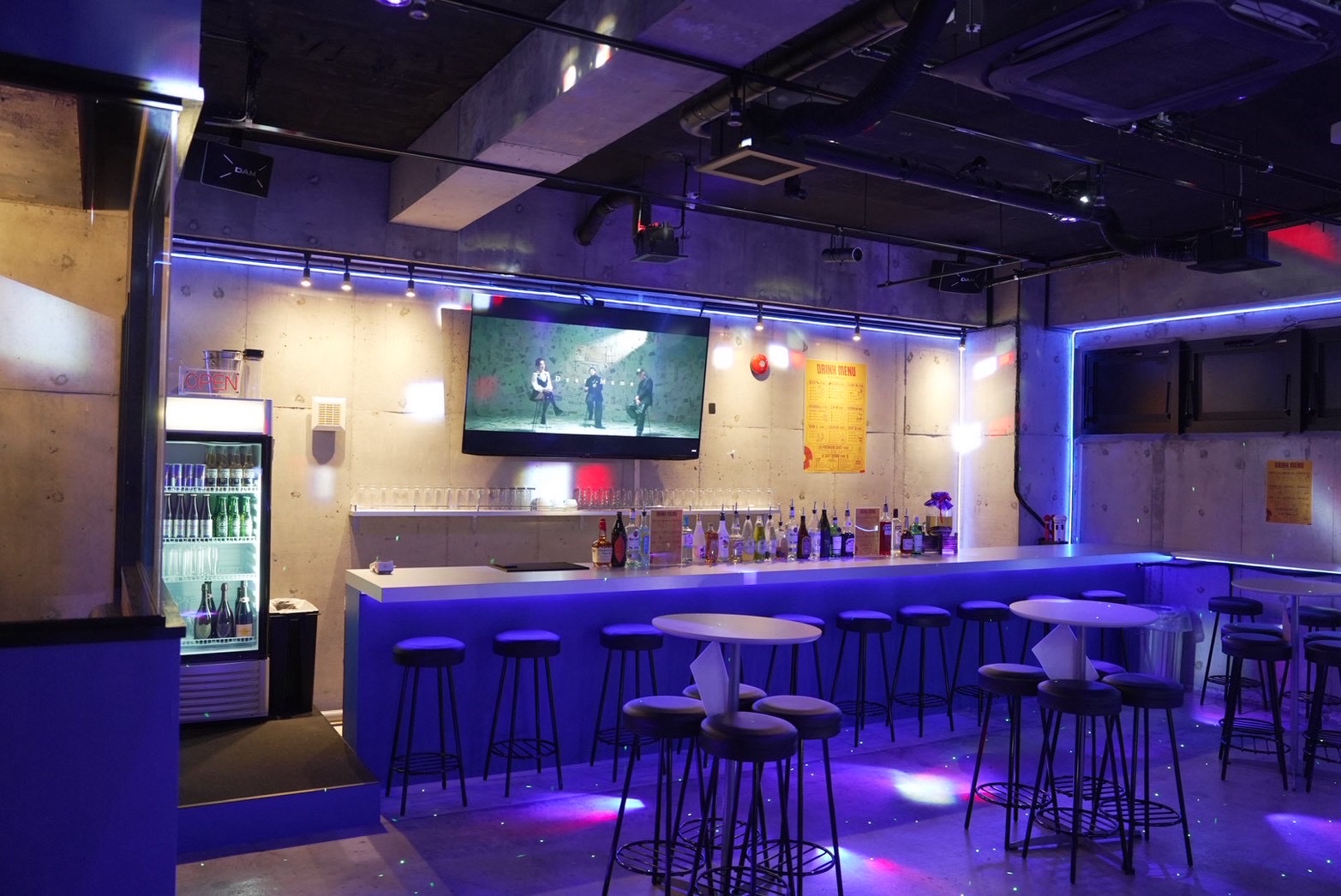 G.BOX 店内